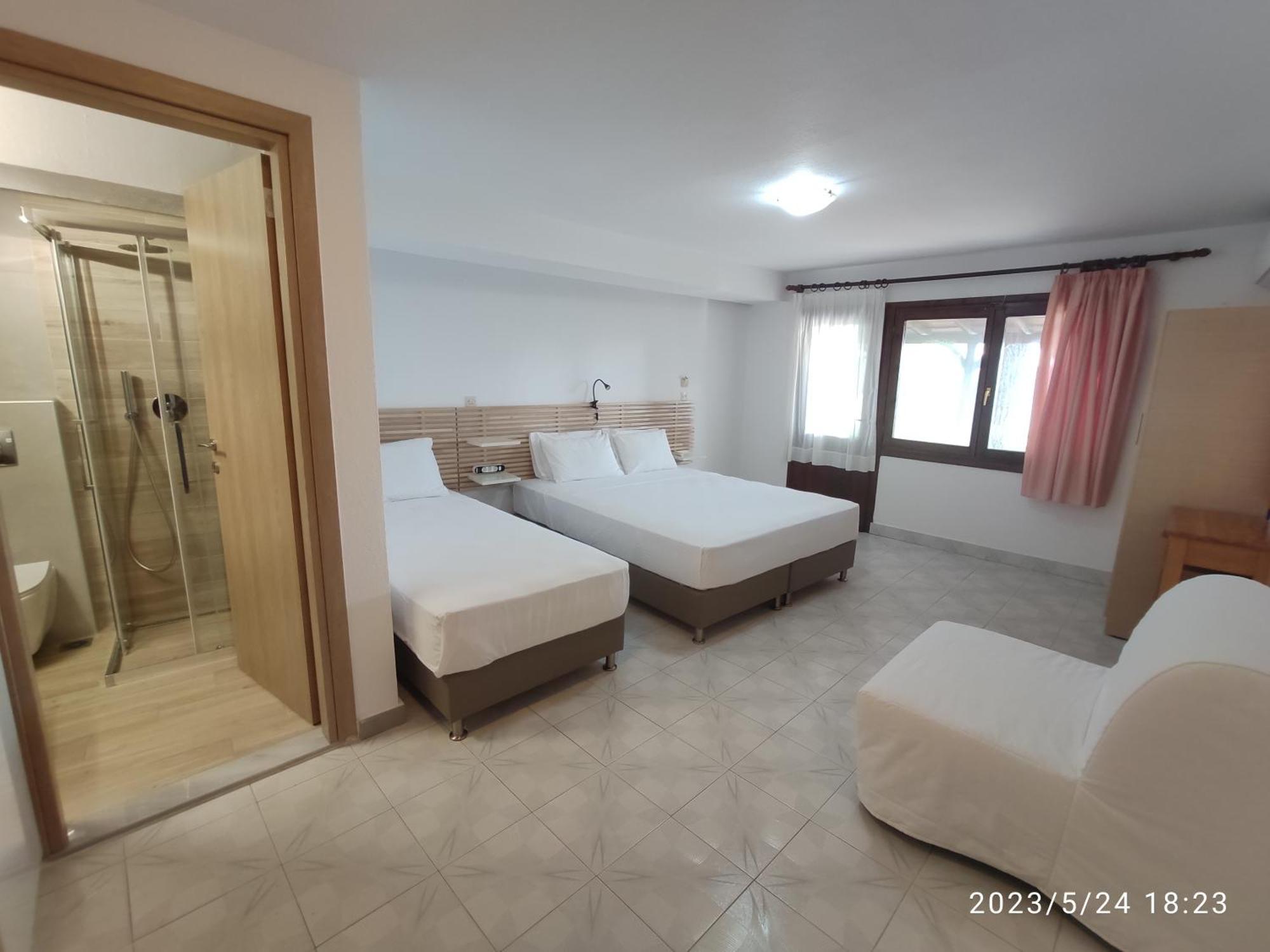 Para Thin Alos Inn เนโอสมาร์มาราส ภายนอก รูปภาพ
